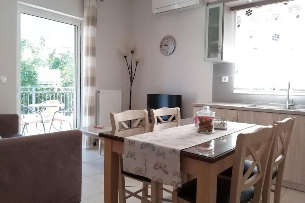 New, Bright, Cozy, Autonomous Apartment With Private Entrance And Garden, 42 M2, 5Min To The Beach And City Center Καλαμάτα Εξωτερικό φωτογραφία