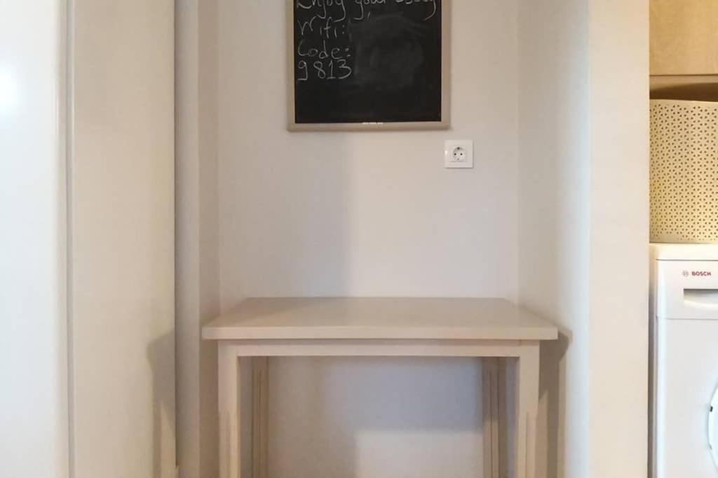 New, Bright, Cozy, Autonomous Apartment With Private Entrance And Garden, 42 M2, 5Min To The Beach And City Center Καλαμάτα Εξωτερικό φωτογραφία