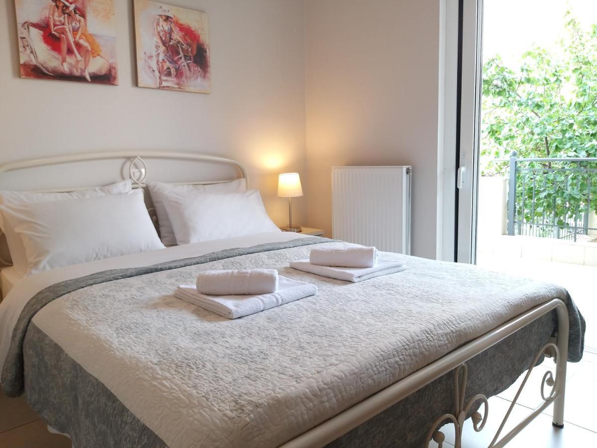 New, Bright, Cozy, Autonomous Apartment With Private Entrance And Garden, 42 M2, 5Min To The Beach And City Center Καλαμάτα Εξωτερικό φωτογραφία